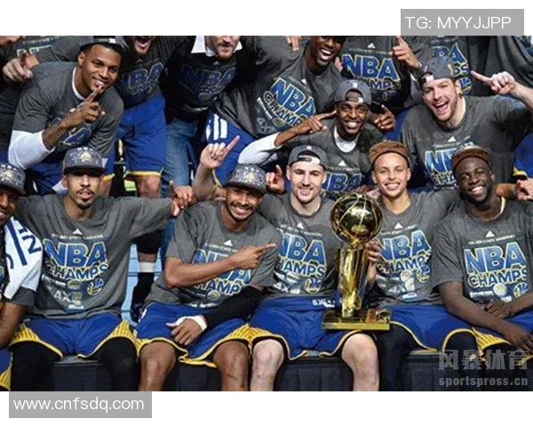 勇士与七六人激战正酣NBA季后赛精彩对决引发球迷热议与期待