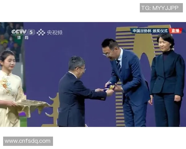 申花与国安激情对决球迷热情高涨北京赛场精彩瞬间回顾