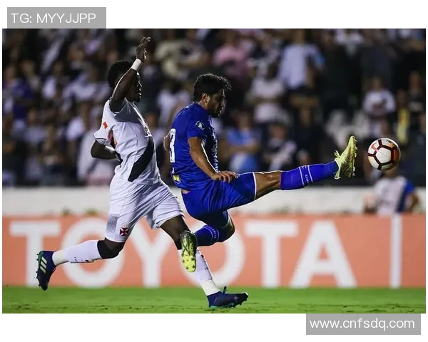 瓦斯科与利加大学的激烈对决展现足球魅力与团队精神