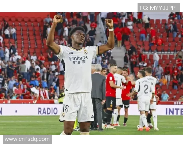 楚阿梅尼在足球世界的崛起与挑战探讨年轻球员的未来发展之路