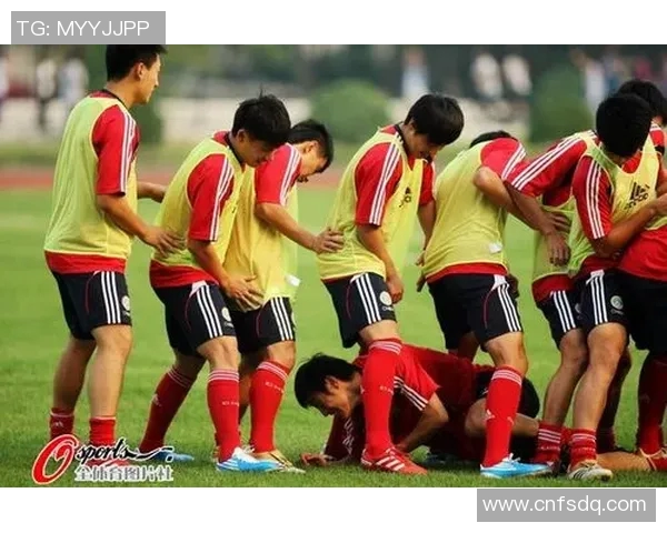 武汉足球队团队协作的成功之道与战术分析探讨